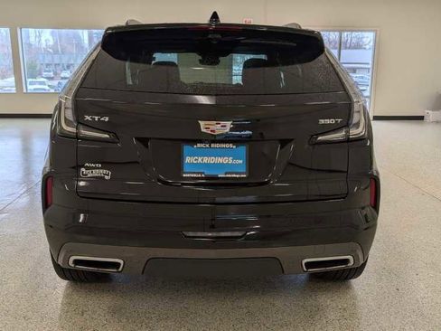 Used 2024 Cadillac XT4 Sport image 5