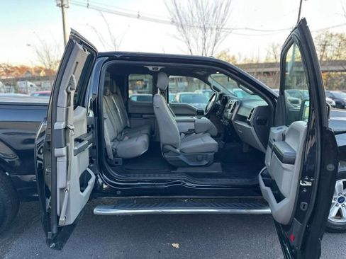 Used 2017 Ford F150 XLT image 44