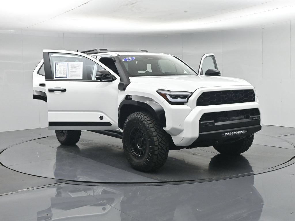 Used 2025 Toyota 4Runner Trailhunter AWD/4WD image 35