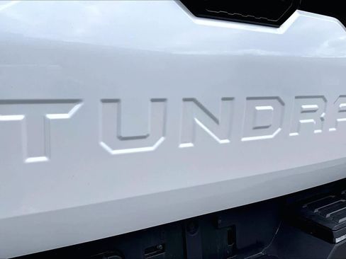 Used 2024 Toyota Tundra Platinum AWD/4WD image 10