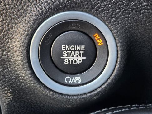 Used 2021 Dodge Challenger R/T Scat Pack RWD image 26