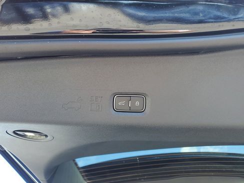 New 2025 Lincoln Navigator L Reserve AWD/4WD image 7