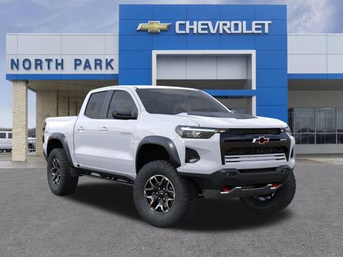 New 2026 Chevrolet Colorado ZR2 w/ Technology Package AWD/4WD image 1