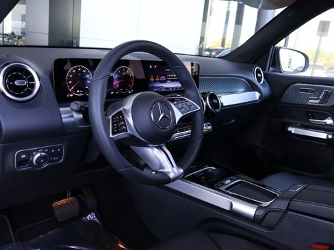 Certified 2026 Mercedes-Benz GLB 250 4MATIC image 12