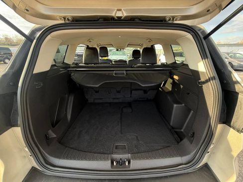 Used 2018 Ford Escape SE w/ SE Sport Appearance Package image 7