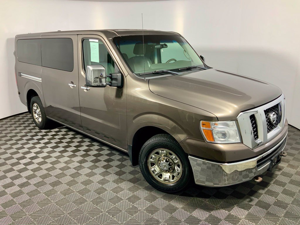 Used 2012 Nissan NV 3500 SV w/ Technology Pkg RWD image 4