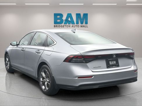 Used 2023 Honda Accord EX image 6