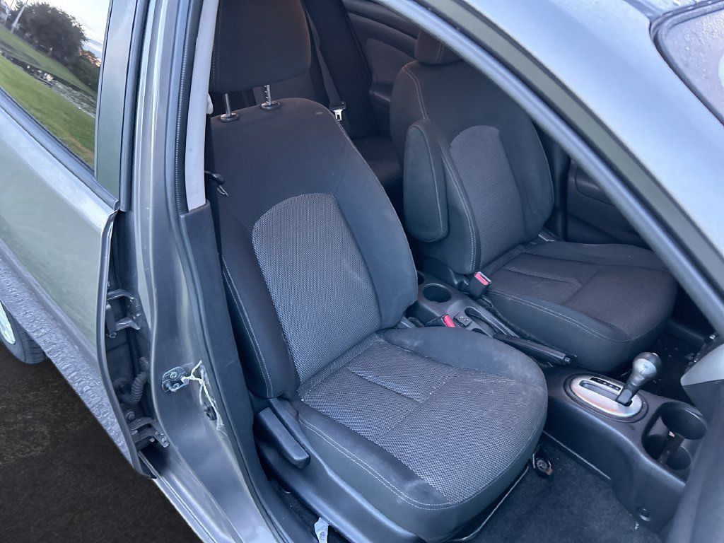 Used 2016 Nissan Versa SV FWD image 26