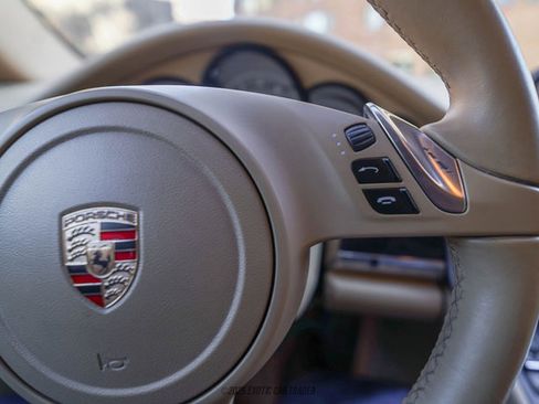 Used 2012 Porsche Panamera 4 image 24