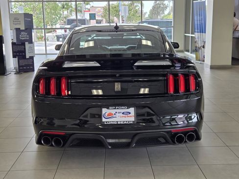 Used 2020 Ford Mustang Shelby GT350 w/ Technology Package RWD image 3