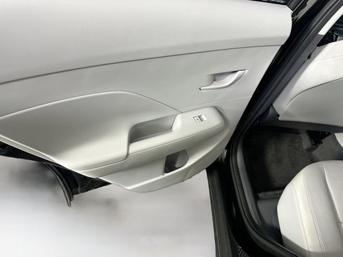 Used 2025 Hyundai Kona SEL image 25