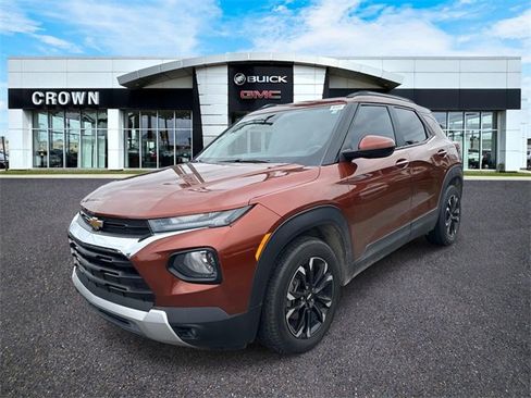 Used 2021 Chevrolet TrailBlazer LT w/ Convenience Package image 1