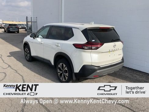 Used 2023 Nissan Rogue SV image 30