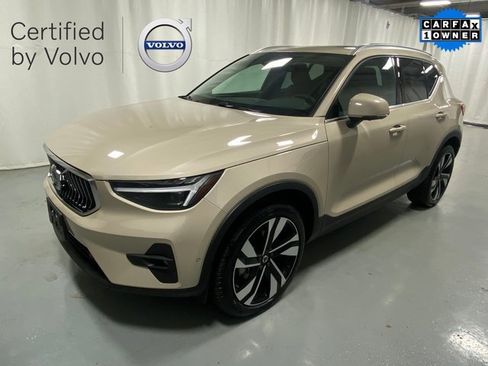 Certified 2025 Volvo XC40 B5 Ultra w/ Protection Package Premier image 1
