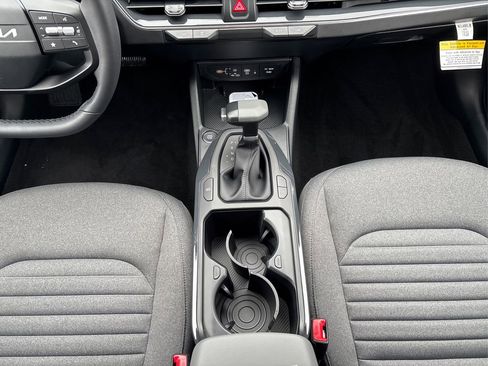 New 2025 Kia K4 EX image 12