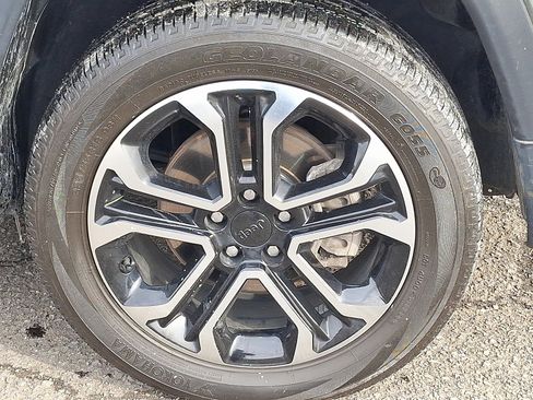 Used 2022 Jeep Compass Limited image 9