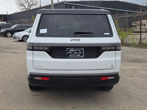 New 2026 Jeep Grand Wagoneer L 4WD image 13