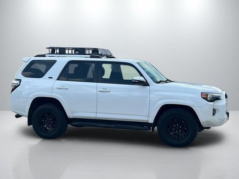 Used 2022 Toyota 4Runner SR5 Premium w/ Moonroof Package RWD image 4