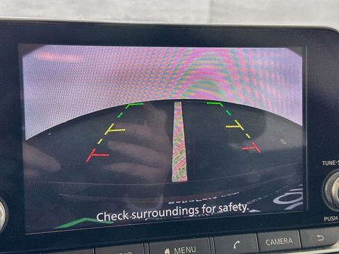 Used 2025 Nissan Altima 2.5 SV FWD image 21