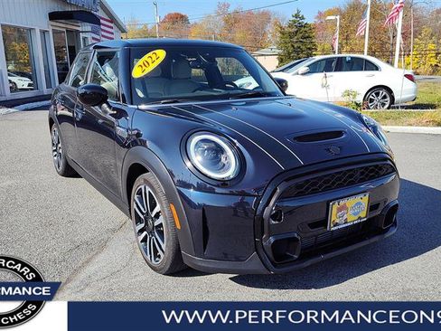 Used 2022 MINI Cooper S image 1