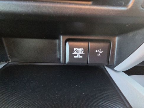 Used 2019 Honda Pilot LX image 32