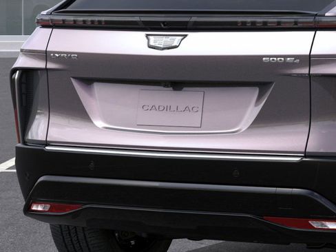 New 2026 Cadillac Lyriq Premium Luxury image 14