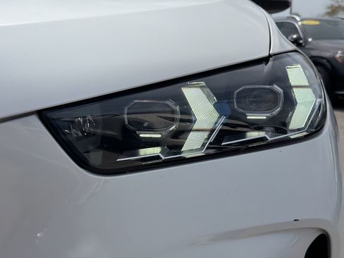 Used 2025 BMW X5 xDrive40i w/ Climate Comfort Package image 9