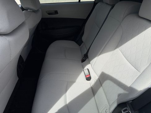 Used 2023 Toyota Corolla Cross LE AWD/4WD image 17