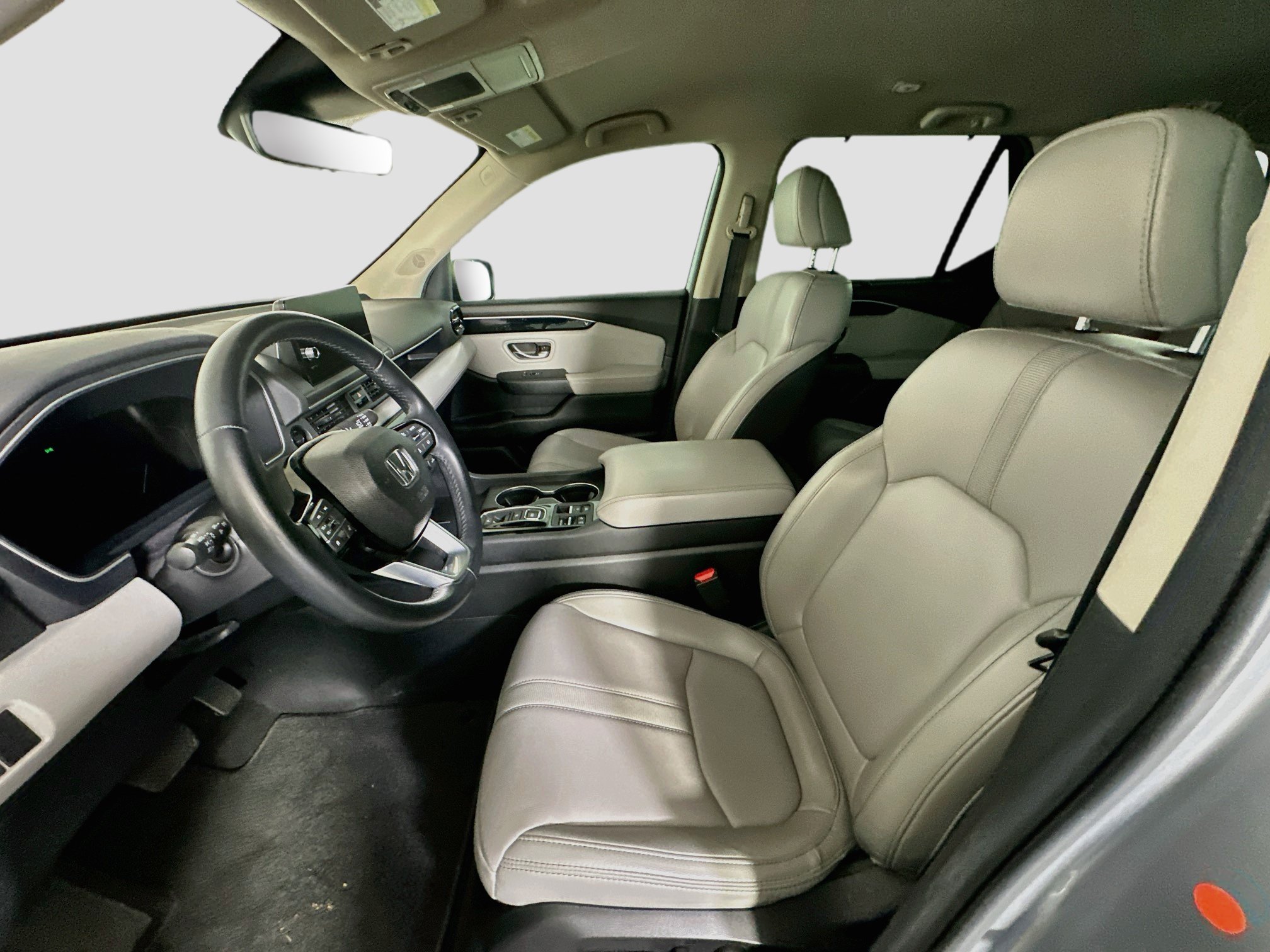 Used 2025 Honda Pilot EX-L image 13