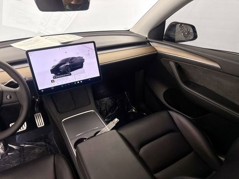 Used 2022 Tesla Model Y Performance AWD/4WD image 21