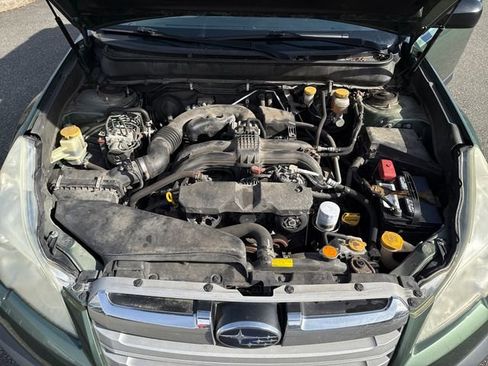 Used 2013 Subaru Outback 2.5i image 28