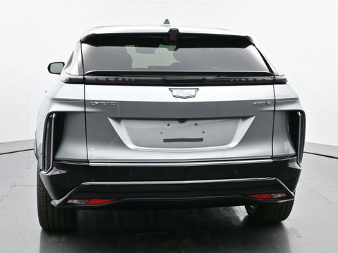 New 2025 Cadillac Lyriq Luxury image 4