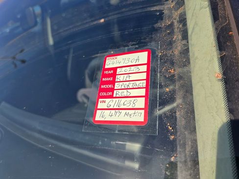 Certified 2023 Kia Sportage SX FWD image 6
