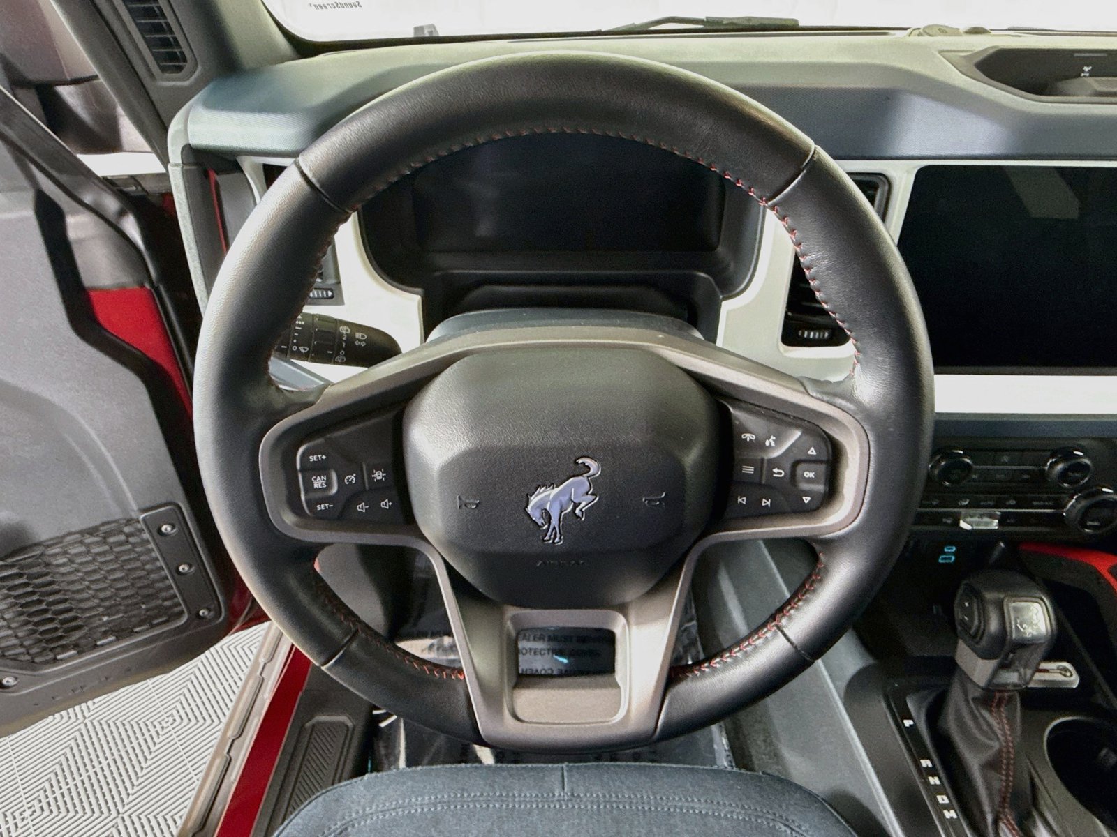 Used 2025 Ford Bronco Heritage Edition AWD/4WD image 14