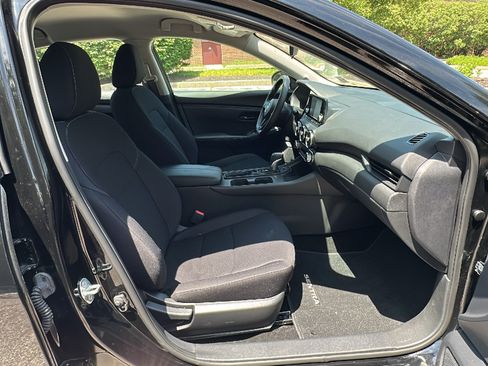 Certified 2024 Nissan Sentra S FWD image 22
