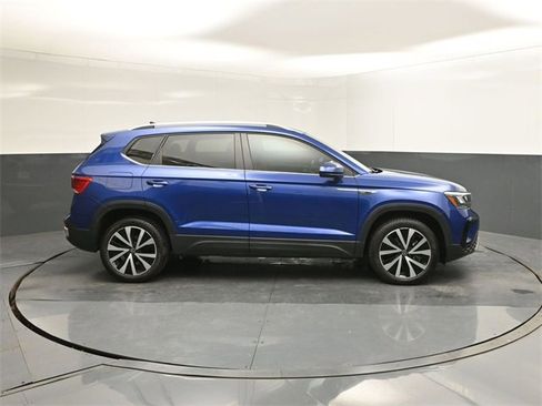 Certified 2023 Volkswagen Taos SE image 26