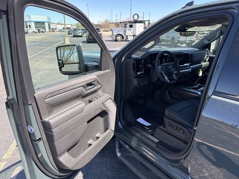 New 2026 Chevrolet Silverado 3500 LTZ w/ LTZ Plus Package AWD/4WD image 9