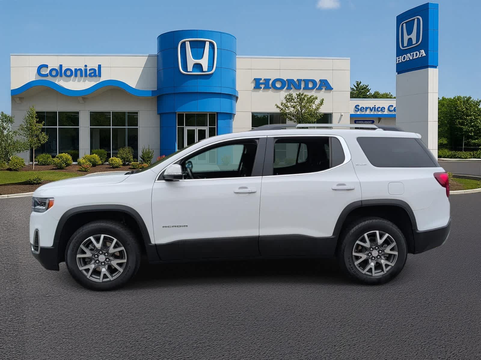Used 2023 GMC Acadia SLE w/ Driver Convenience Package AWD/4WD image 3