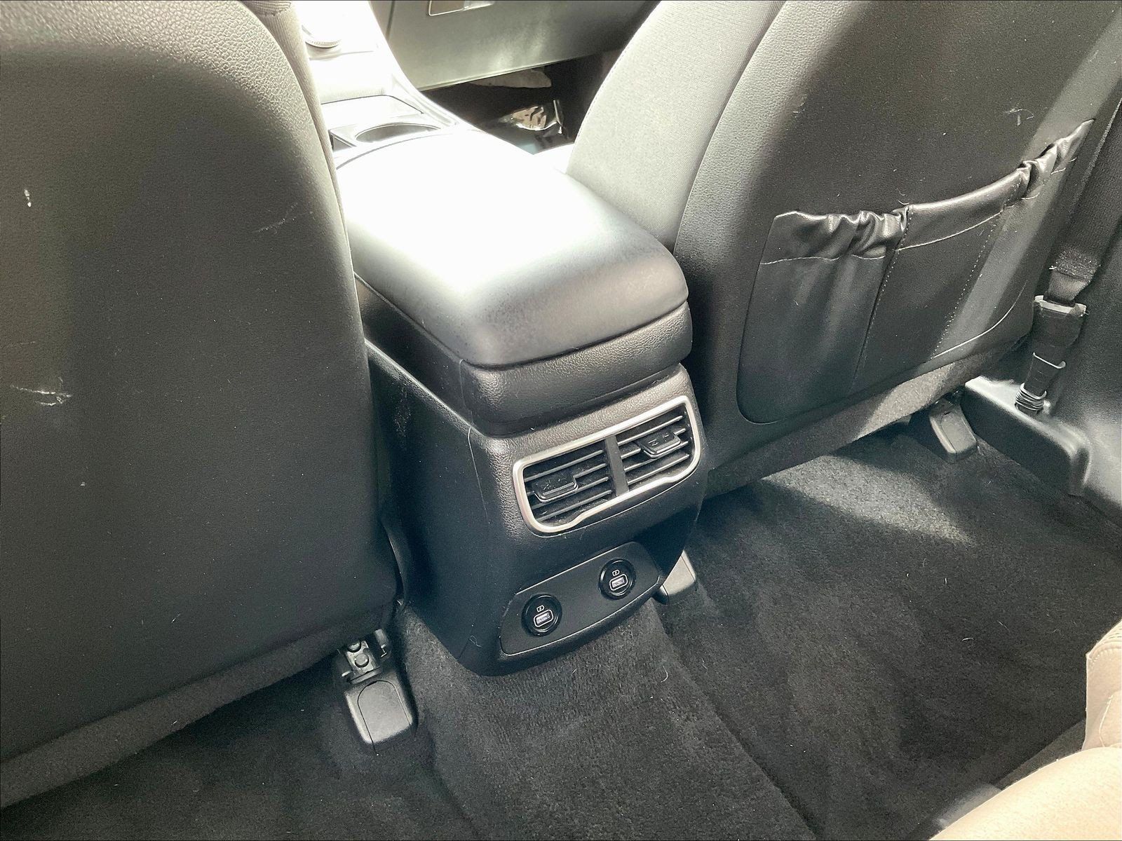 Used 2022 Hyundai Santa Fe SE AWD/4WD image 13
