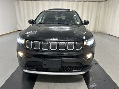Used 2022 Jeep Compass Limited w/ Sun and Sound Group AWD/4WD image 3