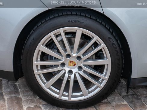 Used 2019 Porsche Panamera RWD image 43