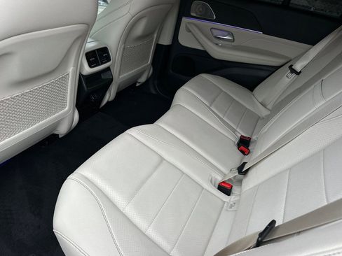 Certified 2022 Mercedes-Benz GLE 350 w/ Premium Package image 9