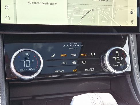 Certified 2025 Jaguar F-PACE R-Dynamic S image 16