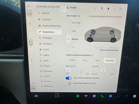 Used 2022 Tesla Model S AWD image 33