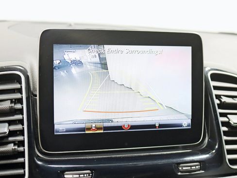 Used 2018 Mercedes-Benz GLE 350 4MATIC w/ Premium 2 Package image 21