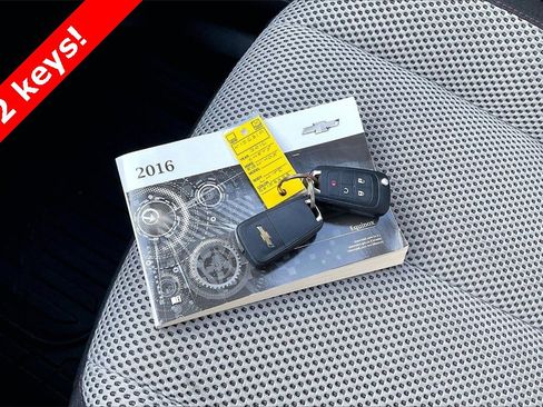 Used 2016 Chevrolet Equinox LT w/ Convenience Package image 11