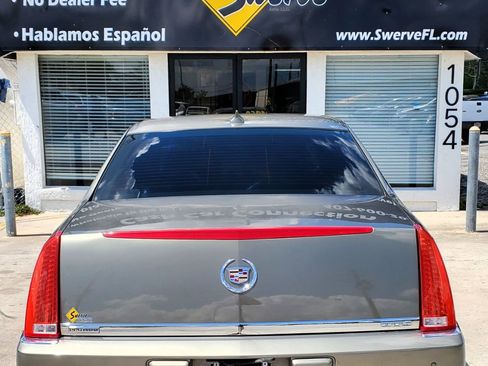 Used 2010 Cadillac DTS Platinum image 12