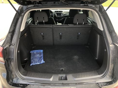 Used 2022 Chevrolet TrailBlazer LT FWD image 10