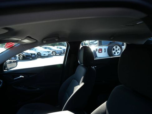 Used 2017 Chevrolet Malibu LS FWD image 11