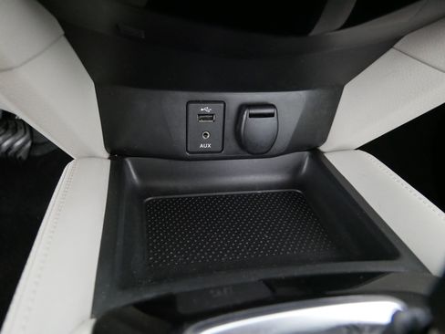 Used 2018 Nissan Rogue Sport SL w/ SL Premium Package image 30